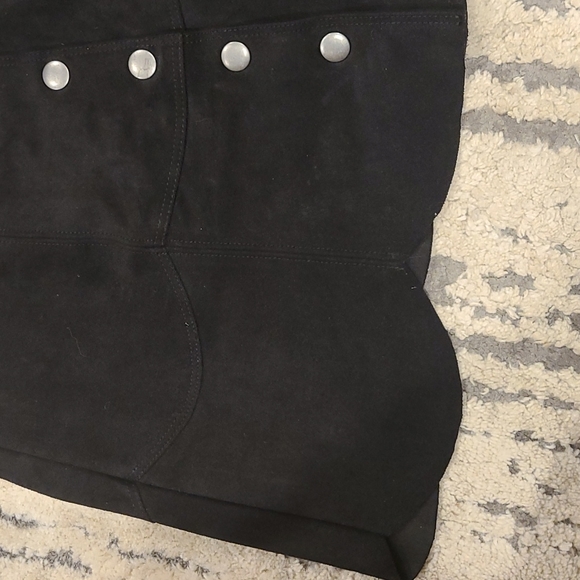 American Eagle Black Faux Suede button up scalloped Mini Skirt - Picture 2 of 6